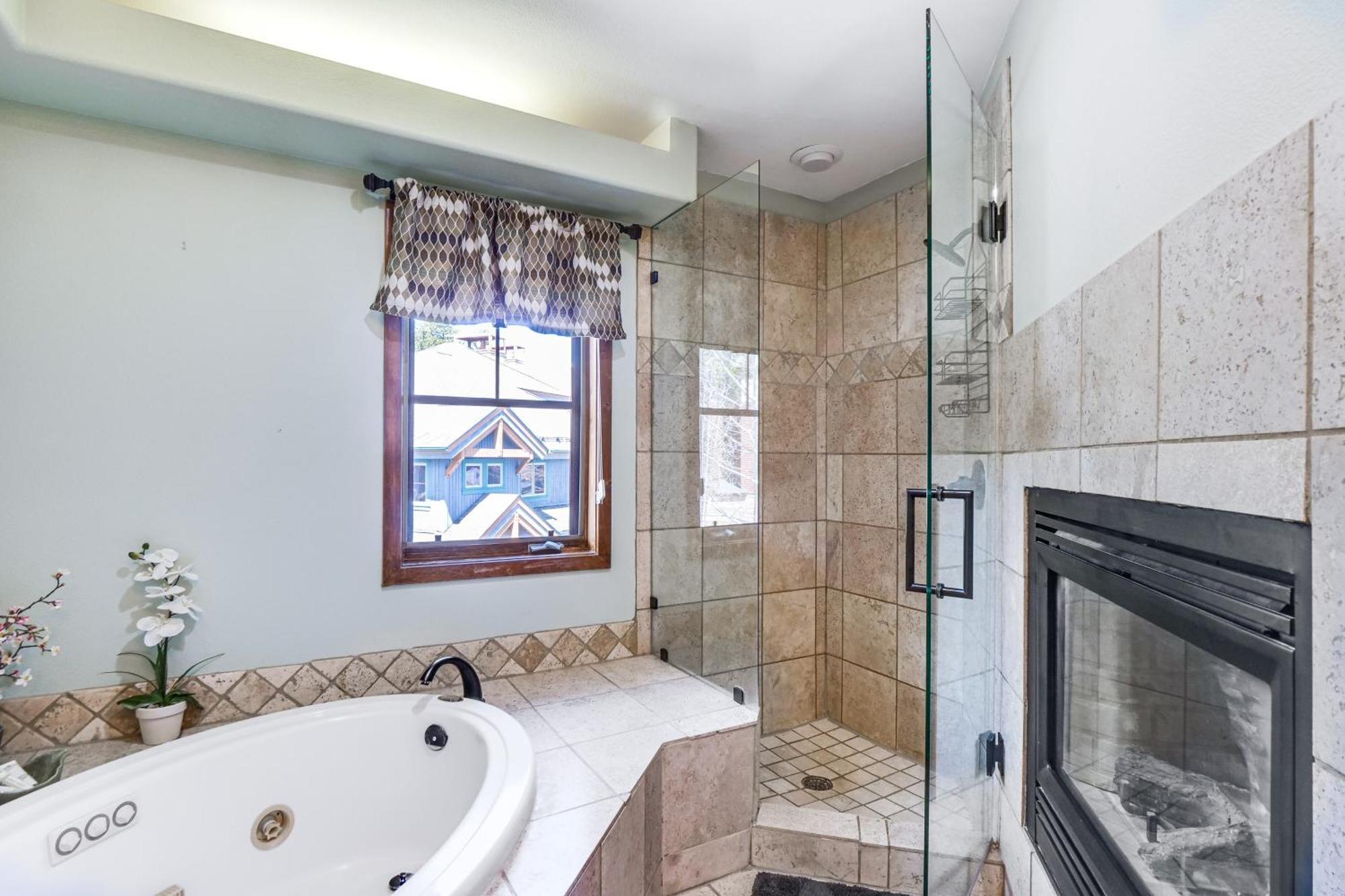 Breck Condo With Pool And Hot Tub Access Walk To Lift Breckenridge Dış mekan fotoğraf